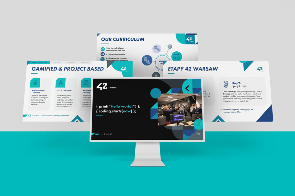 42 Warsaw curriculum presentation slides on a monitor